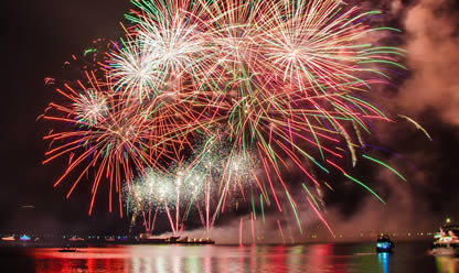 Viajes a ARABIA SAUDÍ CON BAHREIN QATAR Y EMIRATOS FIN ABU DABI 2025 en español | Agencia de Viajes Festival